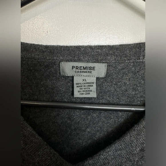 Cashmere Gray Vneck pull over Sweater XL #1252 - Picture 4 of 11